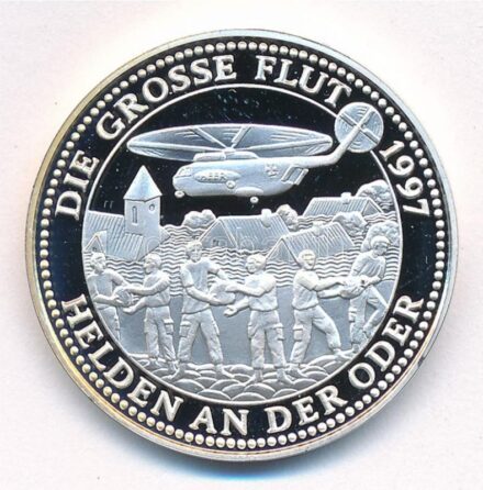 Németország 1997. 12 1/2E Ag 'A nagy árvíz' emlékérem (12,5g/0,925/30mm) T:PP kis patina Germany 1997. 12 1/2 Euro Ag 'Die Grosse Flut' commemorative coin (12,5g/0,925/30mm) C:PP small patina