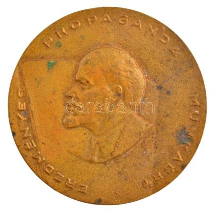 ~1970. 'Eredményes Propaganda Munkáért' Br emlékplakett (69mm) T:2,2-