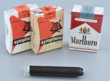 Bontatlan csomag retro Symphonia 2db, Marlboro, egy öngyújtóval