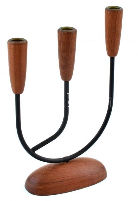 Dán modernista háromágú gyertyatartó, teakfa és fém, jelzés nélkül, m: 18,5 cm