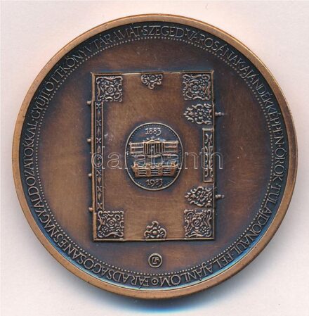 Lapis András (1942-) 1988. 'Szegedi Somogyi Károly könyvtár avatásának 100. évfordulója' bronz emlékérem (42,5mm) T:1-