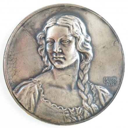 Berán Lajos (1882-1943) 1931. 'Budapesti Emlék' ezüstözött bronz emlékérem, dísztokban (80mm) T:1-,2 HP 1330.