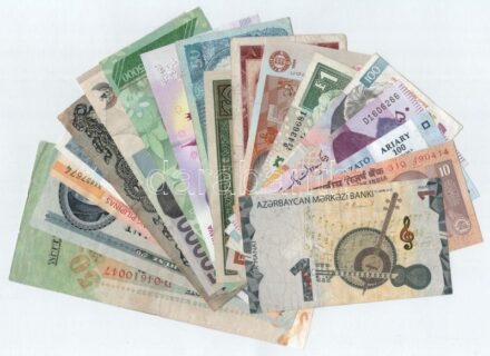 18xklf főleg külföldi bankjegytétel, közte Guatemala, Német Birodalom, NDK, Azerbajdzsán T:I-III 18xdiff mostly foreign banknote lot, within Guatemala, German Empire, GDR, Azerbaijan C:UNC-F