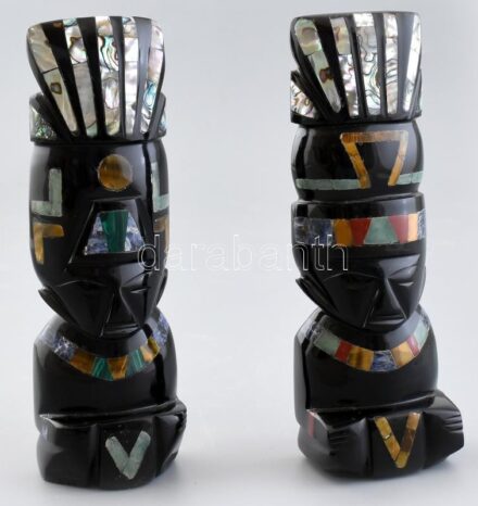2db dél-amerikai figura, ónix, gyöngyház és egyéb kőberakással, jelzés nélkül, kopott, m:19cm