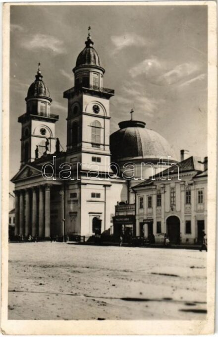1942 Szatmárnémeti, Satu Mare; Római katolikus püspöki székesegyház, Paulovics László, Moldován üzlete. Huszár Aladár kiadása / cathedral, shops (EK)