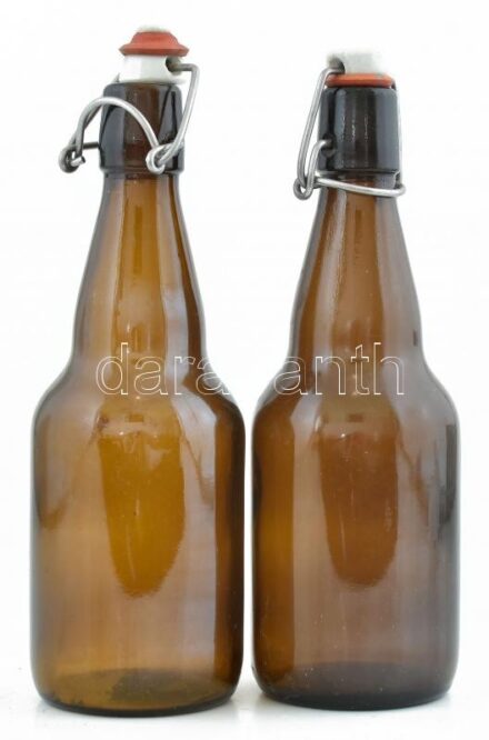 2 db csatos üveg, kopásnyomokkal, m: 24,5 cm