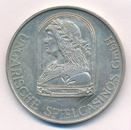 1989. 'Magyar Kaszinó Kft. (Ungarische Spielcasinos Gmbh) / 100 Márka (Hundert Mark) jeton' Ag emlékérem (30,3g/0.640/42,5mm) T:1-,2