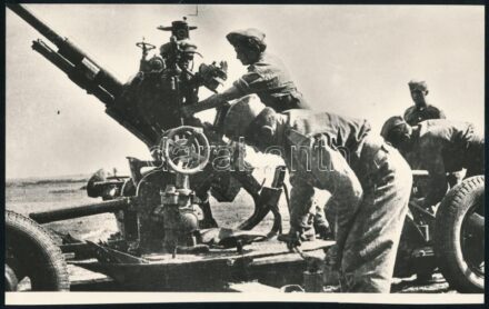 Légvédelmi ágyú, utólagos nagyítású fotó, 13×20 cm