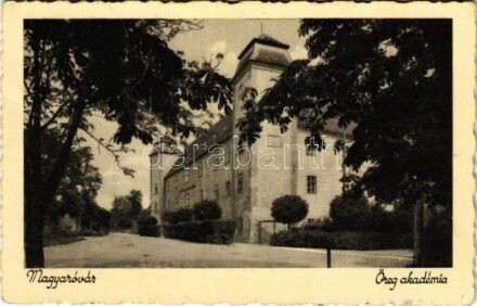 1940 Magyaróvár, Mosonmagyaróvár; Öreg Akadémia (fa)