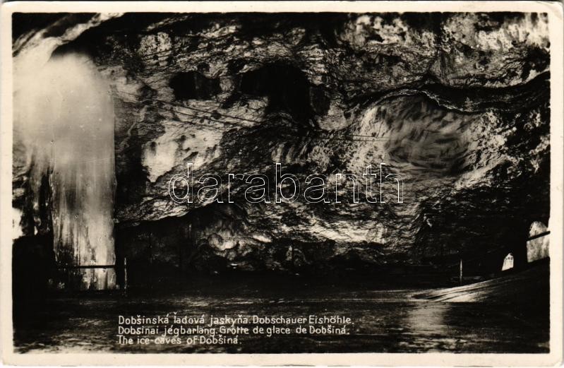 Dobsina, Dobschau; Dobsinai jégbarlang, nagyterem az oltárral. A. Fejér kiadása / Eishöhle Dobsina / Dobsinská ladová jaskyna / ice cave, interior (EK)