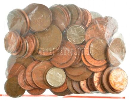 Nagy-Britannia ~1960-2000. Vegyes fémpénz tétel ~450g-os súlyban T:1--2- Great-Britain ~1960-2000- Mixed coin lot in ~450g weight C:AU-VF