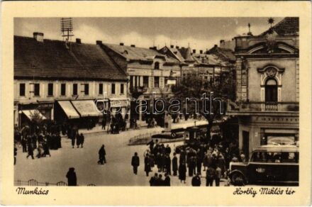 Munkács, Mukacheve, Mukacevo; Horthy Miklós tér, MÁVAUT autóbusz, üzletek / square, autobus, shops