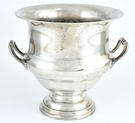 Angol füles ezüstözött pezsgősvödör, apró kopással, jelzett, m:22cm, d:24cm