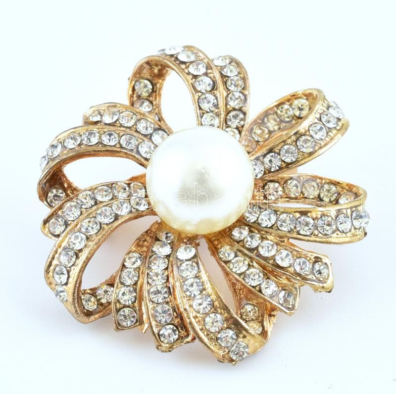 Teklagyöngyös, strasszos bizsu bross, 4cm