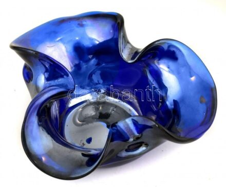 Lüszteres kék üveg tálka, szakított üveg, kopott d:15cm, m:7cm