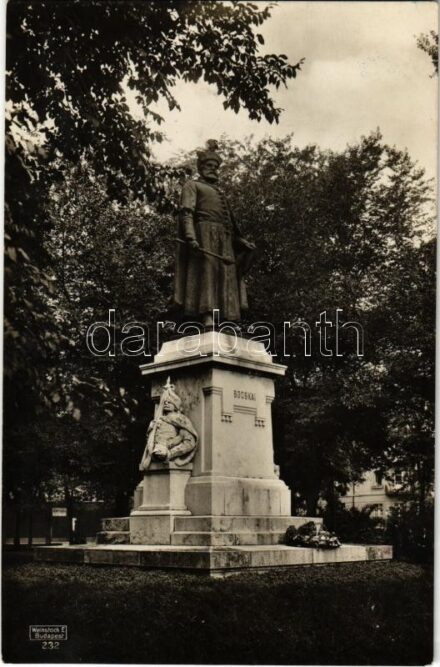 Debrecen, Bocskai szobra az emlékkertben. Weinstock E. 232.