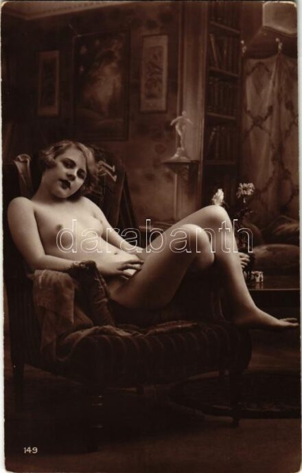 Meztelen erotikus hölgy / Erotic nude lady (non PC)