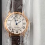 Fina férfi quartz karóra, bőr szíjjal, elemcsere szükséges, dobozban, d:33mm