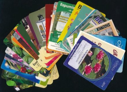 34 db gyógyszertár, egészség témájú kártyanaptár