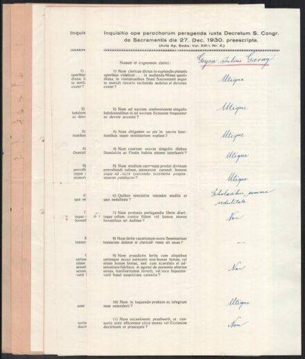 cca 1940 22 db kitöltött papi vizsgalap latin nyelven, parókai pecsétekkel, kalocsai érsekséghez visszaküldve, hajtásnyomokkal, bal szélén lyukasztva, 34x21 cm