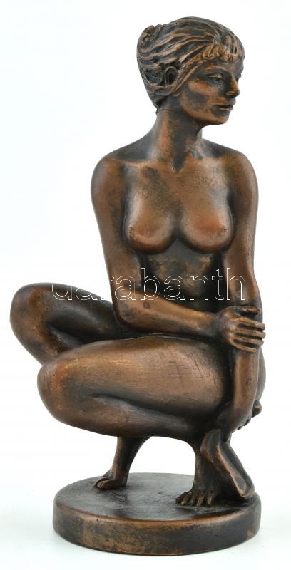 Rácz Edit (1936- ): Akt. Bronzírozott műanyag, képcsarnokos címkével, hibátlan, jelzett, m:19,5cm