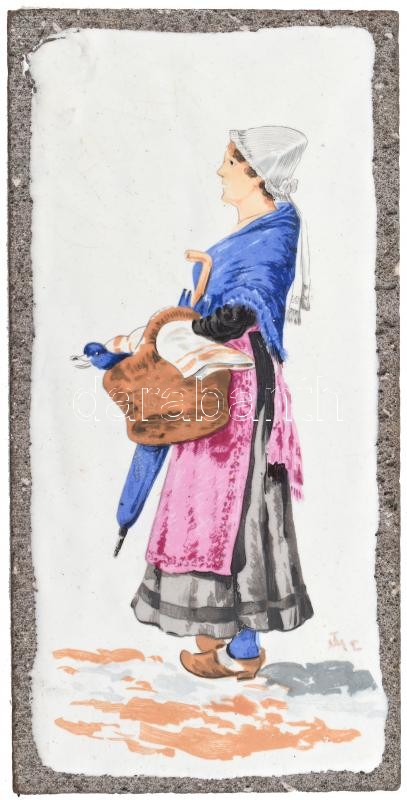 Francia jelzett kerámia kép, hölgy kosárral, etikettel jelzett, kopásnyomokkal, 20x10cm