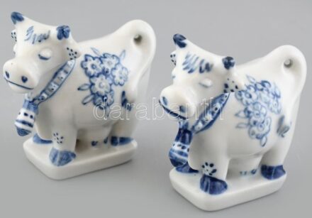 2db Zsolnay porcelán tehén, kézzel festett, hibátlan, jelzett, 7x7 cm