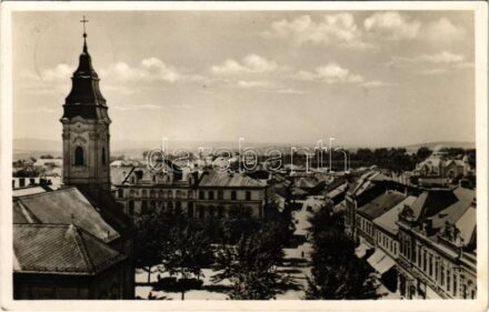 1939 Losonc, Lucenec; látkép zsinagógával / general view with synagogue