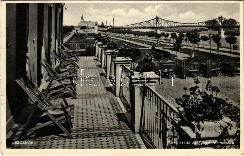 1931 Szolnok, Tisza szálló és gyógyfürdő terasza, híd (ázott sarkak / wet corners)