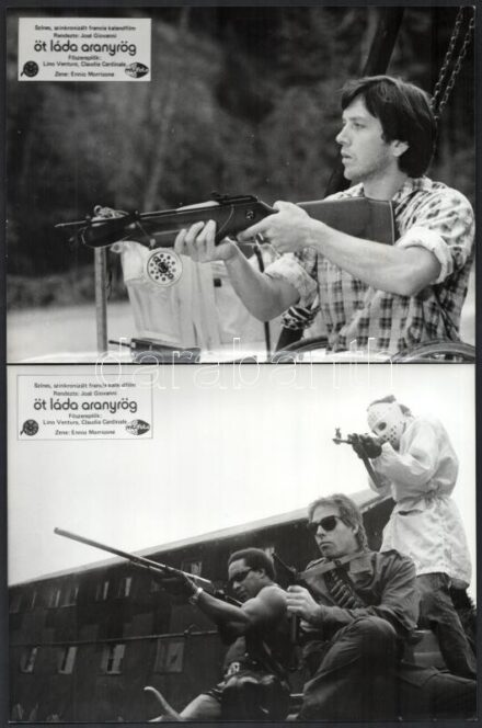 1983 ,,Öt láda aranyrög' című francia film jelenetei és szereplői, 7 db vintage produkciós filmfotó, 18x24 cm és 18x21 cm