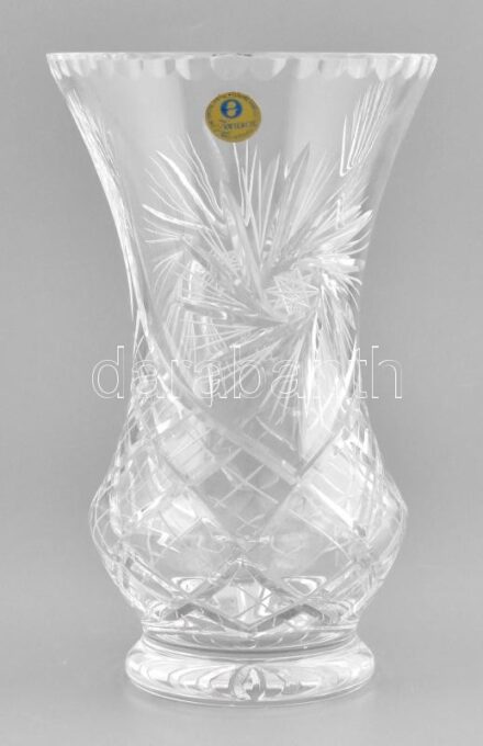 Lengyel ólomkristály váza, dúsan csiszolt, hibátlan, etikettel jelzett, m:24cm
