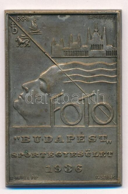 Ifj. Richter Aladár (1898-1950) 1936. 'Budapest Sportegyesület' egyoldalas ezüstözött Br plakett, 'Ifj. Richter és V. Szilas' gyártói jelzéssel (60x40mm) T:1- patina