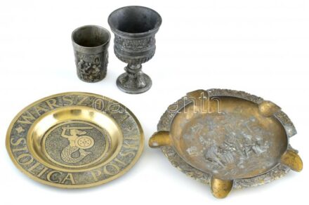 2db fém tál, 2db ón pohár, kopott, sérülésekkel, jelzés nélkül, d:19-21cm, m:7-11cm
