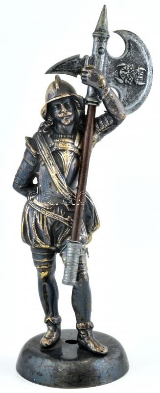 Fém katona bárddal, kopott, jelzés nélkül, m:26cm