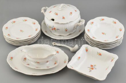 Vegyes hiányos Zsolnay étkészlet, matricás porcelán, kopott, jelzett.