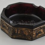 Moser jellegű lila hamutál, kopott, csorba, jelzés nélkül, d:15cm