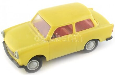 Trabant 601 lendkerekes retró játékautó, műanyag, h: 17 cm