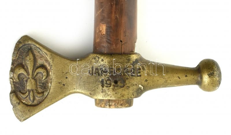 1933 Cserkész fokos, Gödöllő, Réz liliommal díszítve, mogyorófa, apró sérülésekkel h:84cm - Image 2