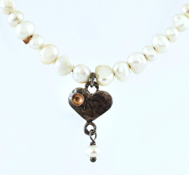 Ezüst (Ag) gyöngyös nyaklánc, jelzett, bruttó:6,1g 43cm