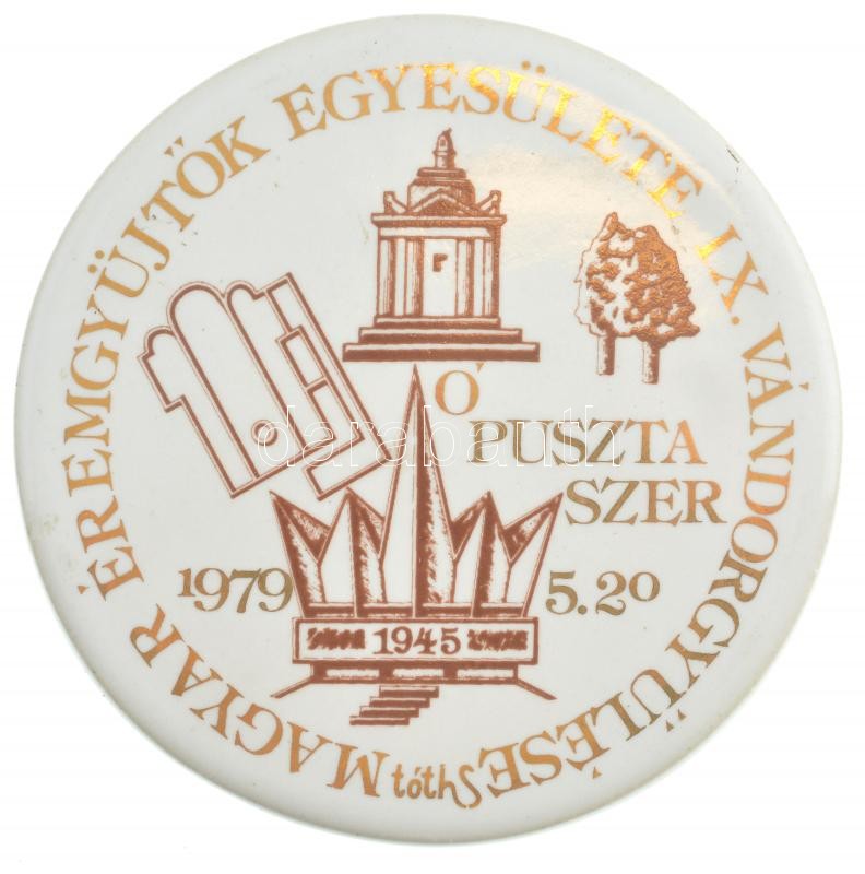 Tóth Sándor (1933-) 1979. 'Magyar Éremgyűjtők Egyesülete IX. Vándorgyűlése - Ópusztaszer 1979. 05. 20' jelzetlen, festett kerámiaplakett (101mm) T:1-