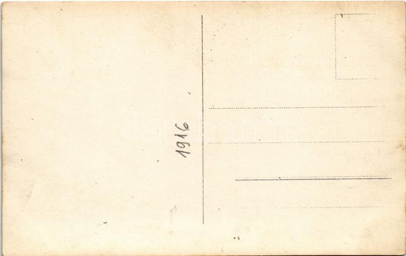 1916 Söröző társaság csoportképe a csapra vert söröshordó mögött / beer drinking, beer keg with tap. photo - Image 2