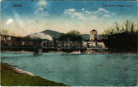 Zsolna, Sillein, Zilina; Vág részlet Budatin várral, vasúti híd, gőzmozdony, vonat / Váh riverside, Budatín castle, railway bridge, locomotive, train (EM)