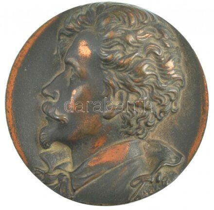 ~1970. 'Debreczeni emlék' előlapján Petőfi Sándort ábrázoló öntött bronz emlékérem (74mm) T:2