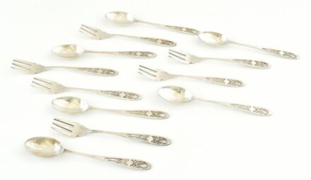 Ezüstözött alpakka kanál és villa 6-6db, filigrán díszítéssel, jelzett, h:13cm