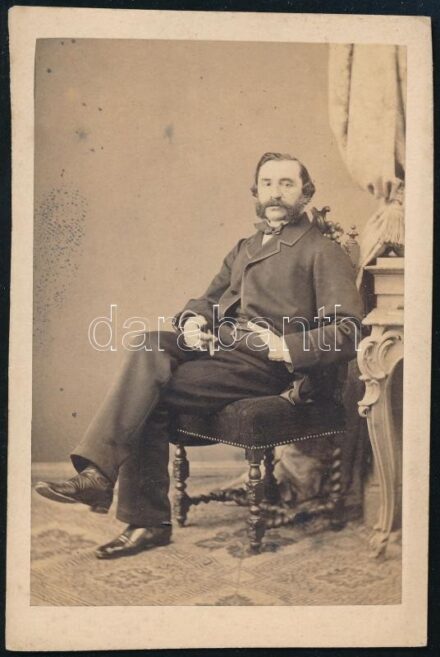cca 1880 Férfiportré, keményhátú fotó Rabending bácsi műterméből, 9,5×6,5 cm