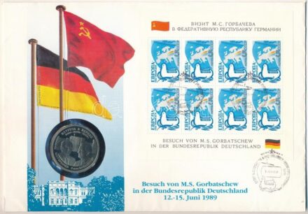 Szovjetunió 1989. 'Gorbacsov látogatása az NSZK-ban' fém emlékérem nagyalakú érmés borítékban, bélyeggel, bélyegzéssel, német nyelvű leírással T:PP Soviet Union 1989. 'Gorbatschew visit to the Federal Republic Germany' metal
