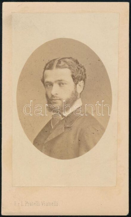 cca 1860 Férfiportré, keményhátú fotó Fratelli Vianelli velencei műterméből, 10,5×6,5 cm