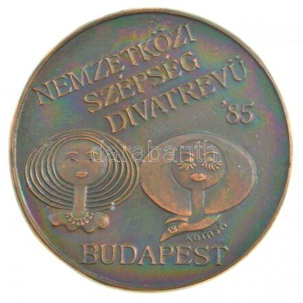 Kutas Ágnes (1966-) 1985. 'Nemzetközi Szépség Divatrevü - Budapest' öntött Br emlékérem, eredeti tokban (84mm) T:1-