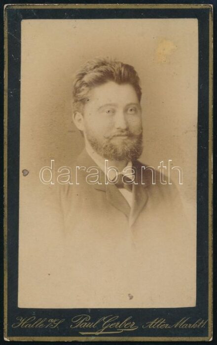 cca 1883 Férfiportré, keményhátú fotó Paul Gerber hallei műterméből, 10,5×6,5 cm