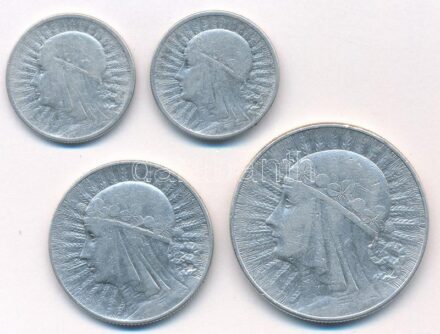 Lengyelország 1932-1933. 2Zl-10Zl Ag (4db/3xklf) T:2,2- patina, ph Poland 1932-1933. 2 Zlote-10 Zlotych Ag (4pcs/3xdiff) C:XF,VF patina, edge error Krause Y#20-22